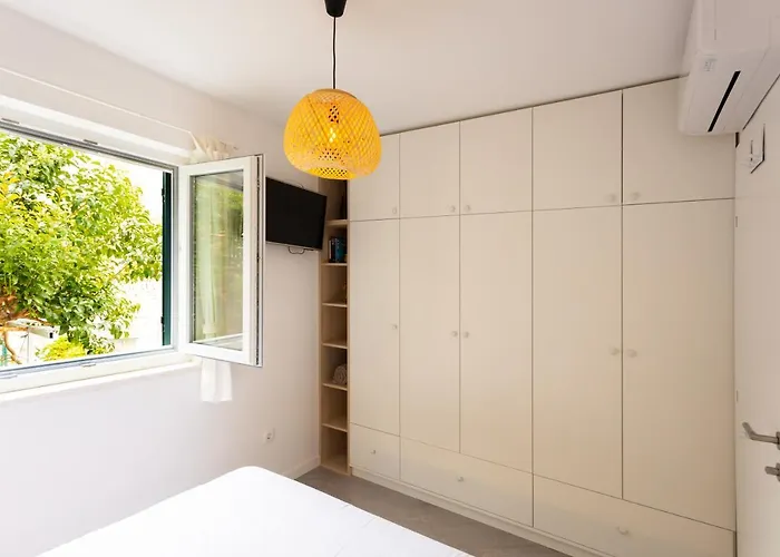 Jesliving Hvar - 2 Bedroom Elegant With Sea View In Historic Center Of アパート *