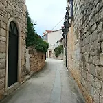 Jesliving Hvar - 2 Bedroom Elegant With Sea View In Historic Center Of Lejlighed *