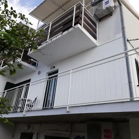 Lägenhet Jesliving Hvar - Elegant 2 Bedroom Near The Sea In Historic Center Of Hvar Town