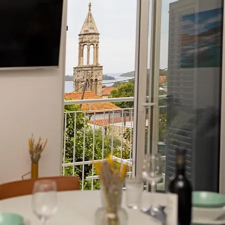 Jesliving Hvar - Elegant 2 Bedroom Near The Sea In Historic Center Of Lägenhet *