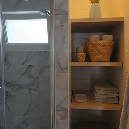 Jesliving Hvar - Elegant 2 Bedroom Near The Sea In Historic Center Of 아파트