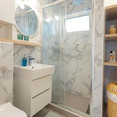 Jesliving Hvar - 2 Bedroom Elegant With Sea View In Historic Center Of * Hvar Town