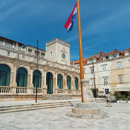 Daire Jesliving Hvar - 2 Bedroom Elegant With Sea View In Historic Center Of