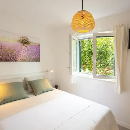 아파트 Jesliving Hvar - Elegant 2 Bedroom Near The Sea In Historic Center Of