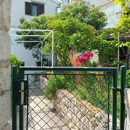 Jesliving Hvar - Elegant 2 Bedroom Near The Sea In Historic Center Of Lejlighed