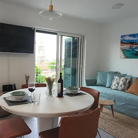 Jesliving Hvar - 2 Bedroom Elegant With Sea View In Historic Center Of Daire