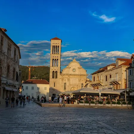 Jesliving Hvar - Elegant 2 Bedroom Apartment Near The Sea In Historic Center Of Hvar Town Hvar Town