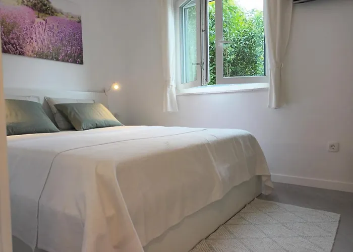 Jesliving Hvar - 2 Bedroom Elegant With Sea View In Historic Center Of