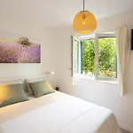 Appartement Jesliving Hvar - 2 Bedroom Elegant With Sea View In Historic Center Of