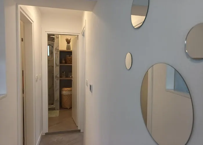 Daire Jesliving Hvar - 2 Bedroom Elegant With Sea View In Historic Center Of