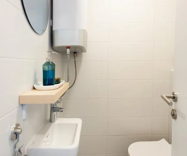 Jesliving Hvar - 2 Bedroom Elegant With Sea View In Historic Center Of Daire